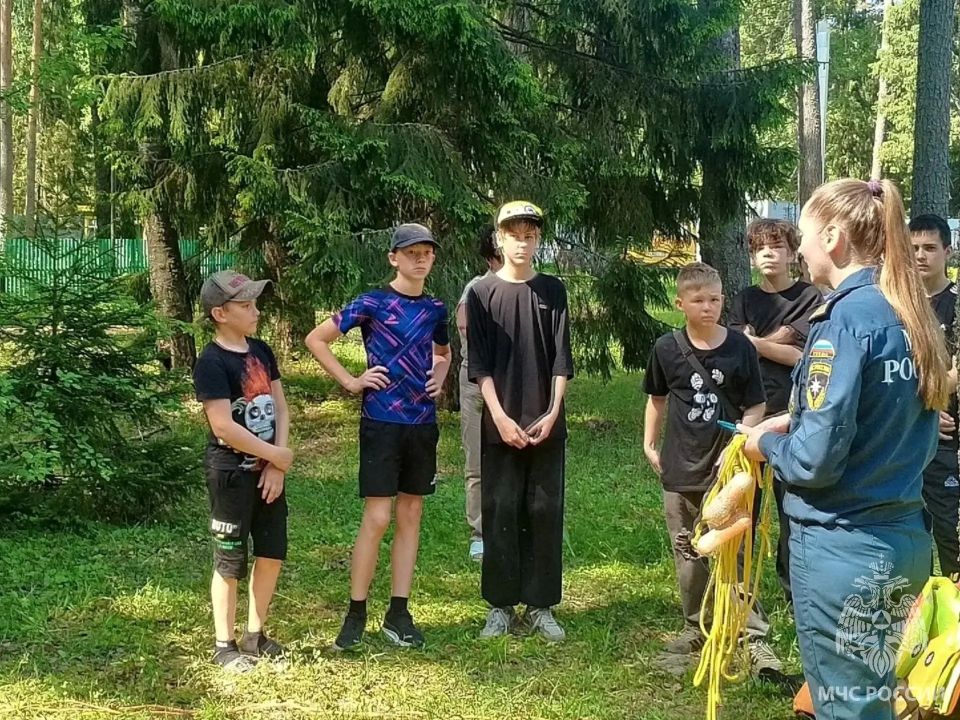 Инспекторы ГИМС приняли участие в ежегодном экологическом слёте «Лесные встречи» Инспекторы ГИМС приняли участие в ежегодном экологическом слёте «Лесные встречи»