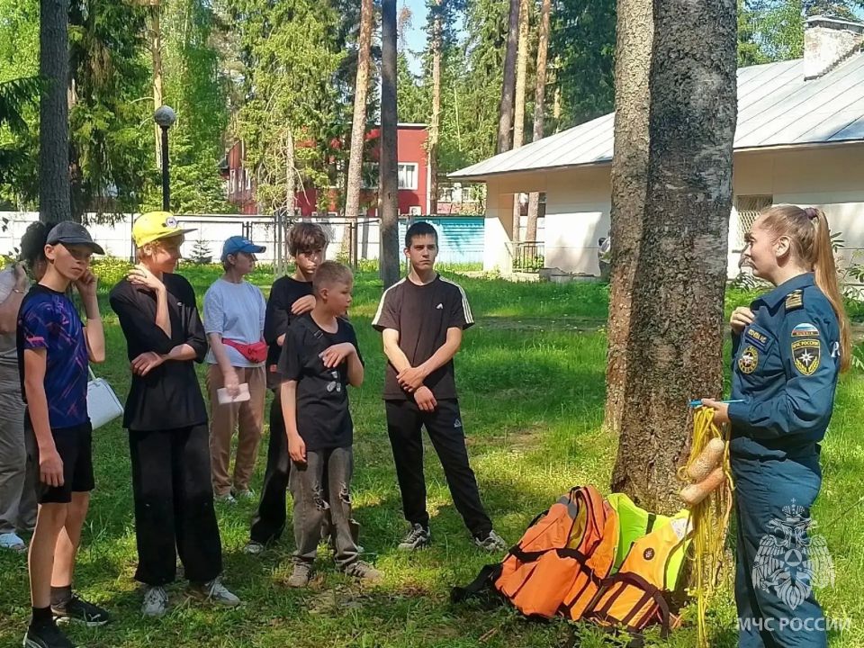 Инспекторы ГИМС приняли участие в ежегодном экологическом слёте «Лесные встречи» Инспекторы ГИМС приняли участие в ежегодном экологическом слёте «Лесные встречи»