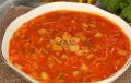 Согрейте душу ароматным томатным супом с кабачками и вермишелью