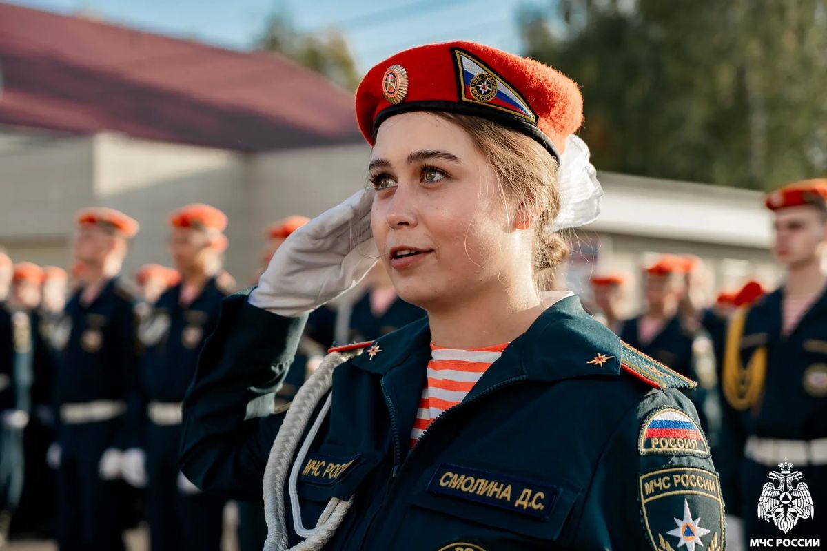 Курсанты первого курса Ивановской пожарно-спасательной академии ГПС МЧС России приняли присягу, смотри фоторепортаж Курсанты первого курса Ивановской пожарно-спасательной академии ГПС МЧС России приняли присягу, смотри фоторепортаж