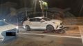В пятницу в 23-00 на улице Куконковых 29-летний водитель мотоцикла совершил наезд на препятствие (островок безопасности) с последующим опрокидыванием, после чего мотоциклиста отбросило на стоящий во встречном направлении...