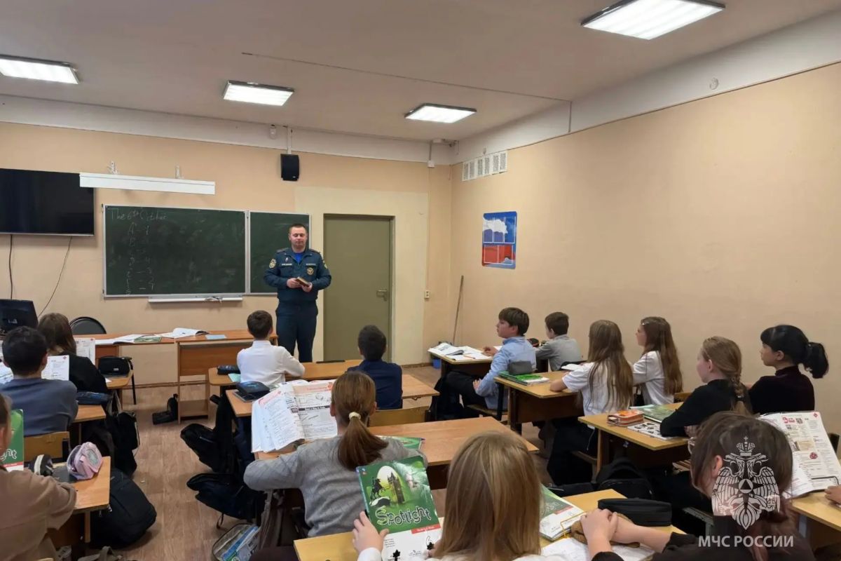 В Ивановской области сотрудники МЧС России провели уроки безопасности В Ивановской области сотрудники МЧС России провели уроки безопасности