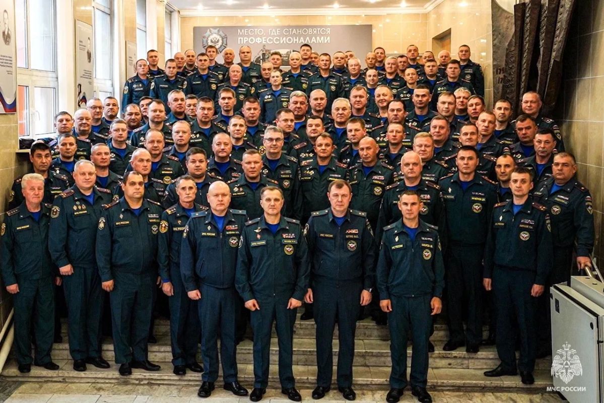 В МЧС России проходят Всероссийские сборы по организации тушения пожаров В МЧС России проходят Всероссийские сборы по организации тушения пожаров