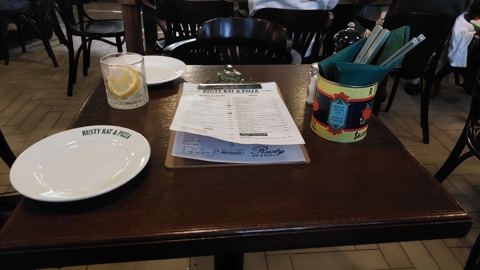 Rusty Rat & Pizza: ����� ����� � �����-������������ �����