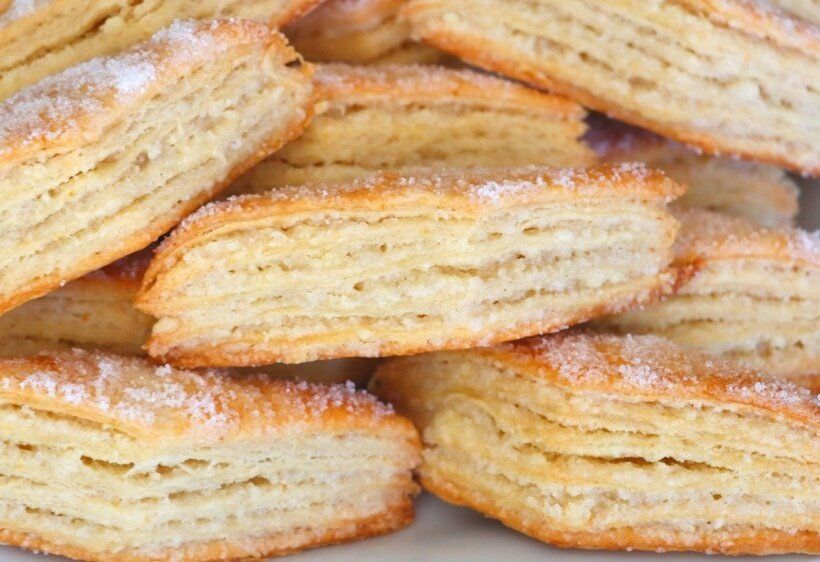 Слоёное печенье на кефире: вкусный десерт для каждого